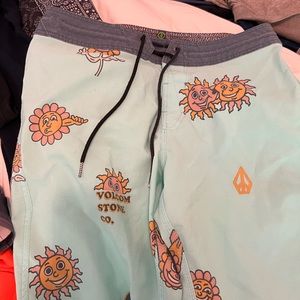 Men’s Small Volcom Swimsuit